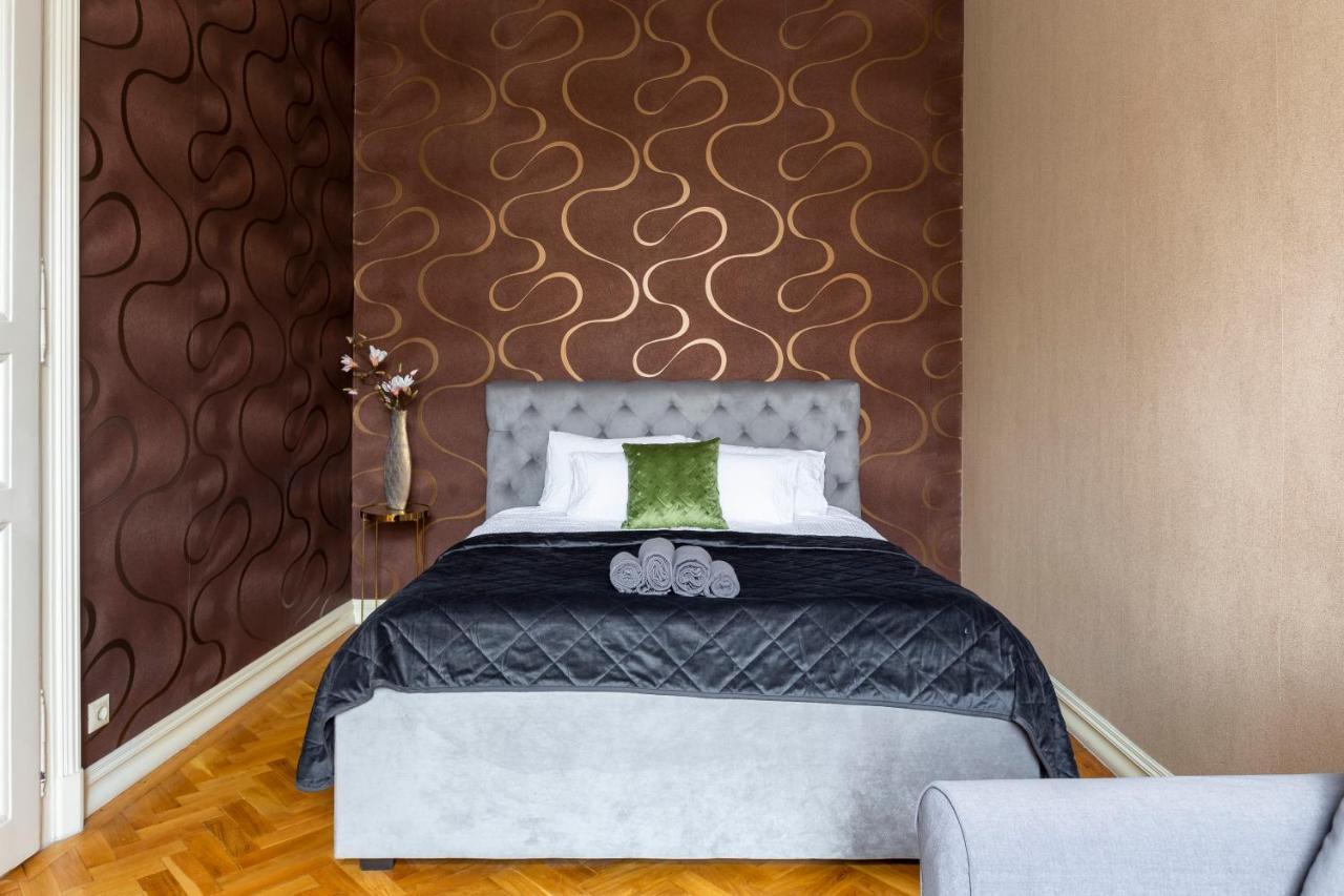 Luxury Central Home Next To The New York Cafe Budapest Luaran gambar