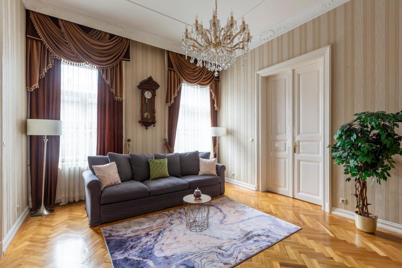 Luxury Central Home Next To The New York Cafe Budapest Luaran gambar