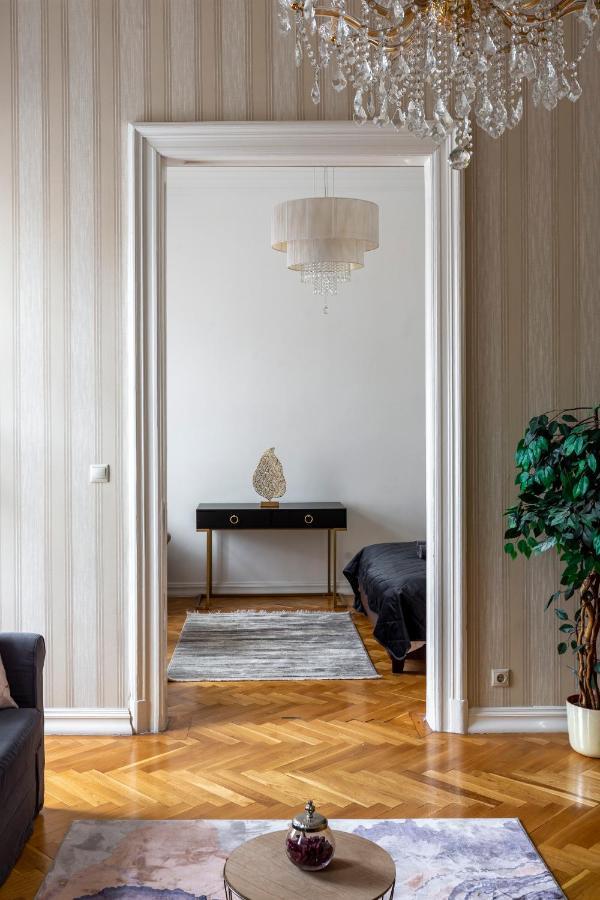 Luxury Central Home Next To The New York Cafe Budapest Luaran gambar